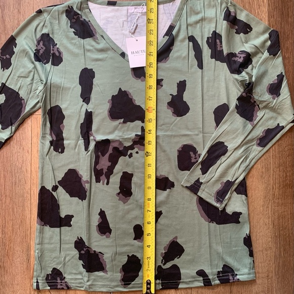 Haute edition Olive Green Leopard Print Women's Top - Picture 4 of 7